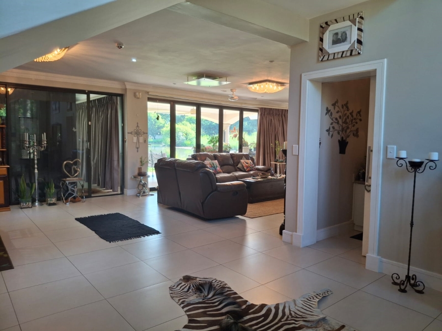 4 Bedroom Property for Sale in WestLake Country Safari Estate North West